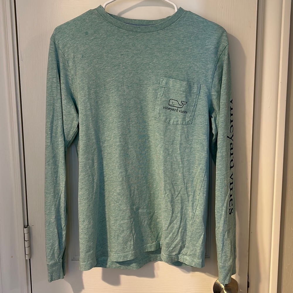 Vineyard vines shirt, size xs, color blue